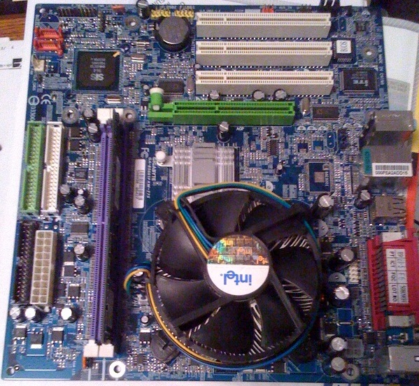 GA-8S661FM-775.jpg